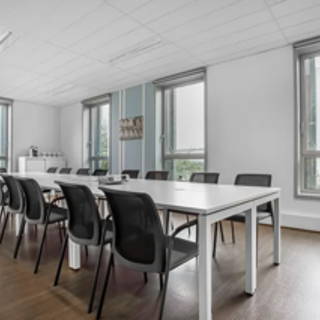 Bureau privé 25 m² 5 postes Location bureau Allée de Boutaut Bordeaux 33300 - photo 4